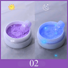 Load image into Gallery viewer, Luminous Night Fluorescent Glow in The Dark Nail Powder
