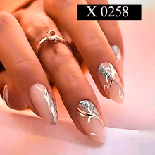 Load image into Gallery viewer, 24Pcs Detachable Press on Full Cover Designer Nails
